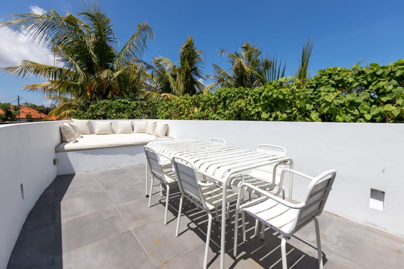 Modern 1 BR Villa w/ Rooftop near the Beach — photo 3