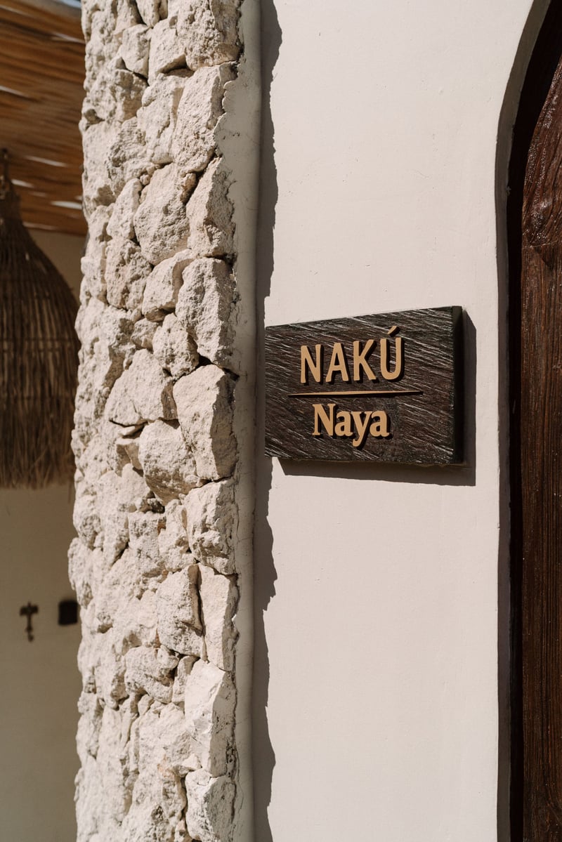 Naya 12