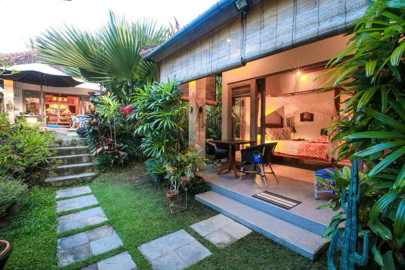 Boho Bungalow in the Rice Fields of Penestanan 35