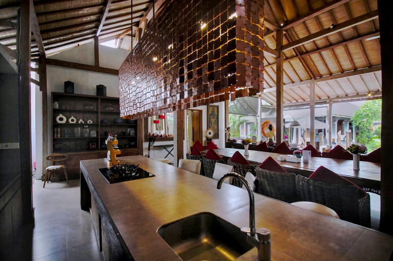 10BR Villa Seminyak|20 Pax |Perfect for BIGFamily 21