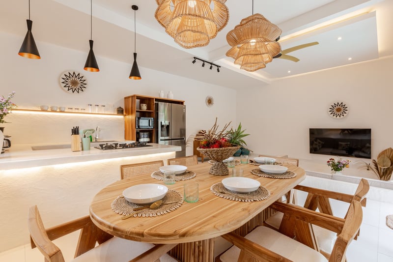 Chic 3BR Pool Villa • Canggu • Walk to Reload Gym 25