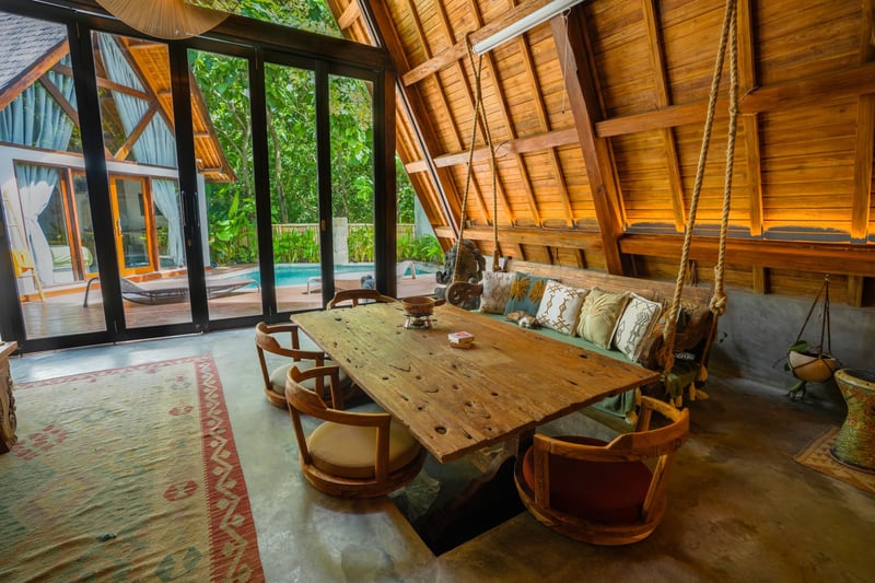 Unique, Fun & Cozy: The Chalet in the Heart of Ulu 7