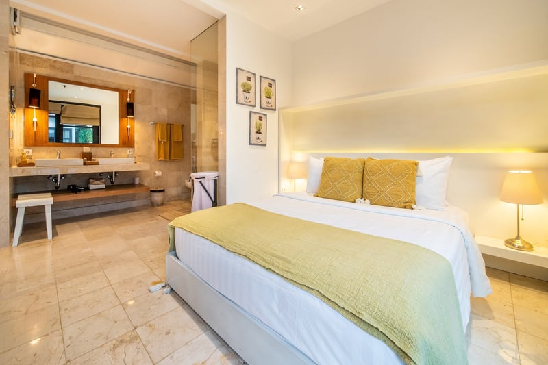Lotus Luxury Villa Four Bedroom with Pool 12