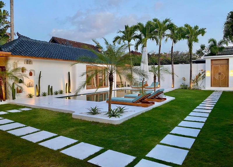 Brand New Private 3 BR Villa Sabarraca, Seminyak — photo 4