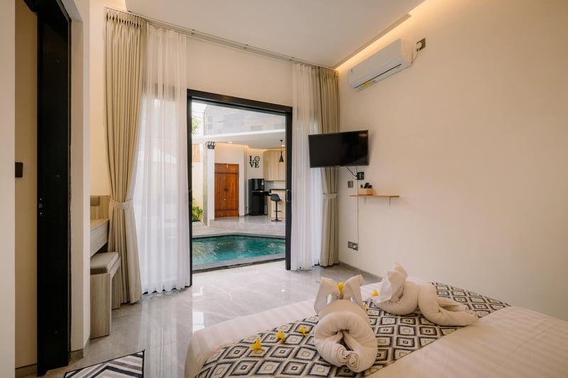 NEW! Villa Frost Berawa - 3BR Villa near Finns! 28