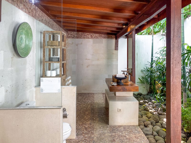 XL Tropical Estate • 4BR • Quiet • Next to POI 33