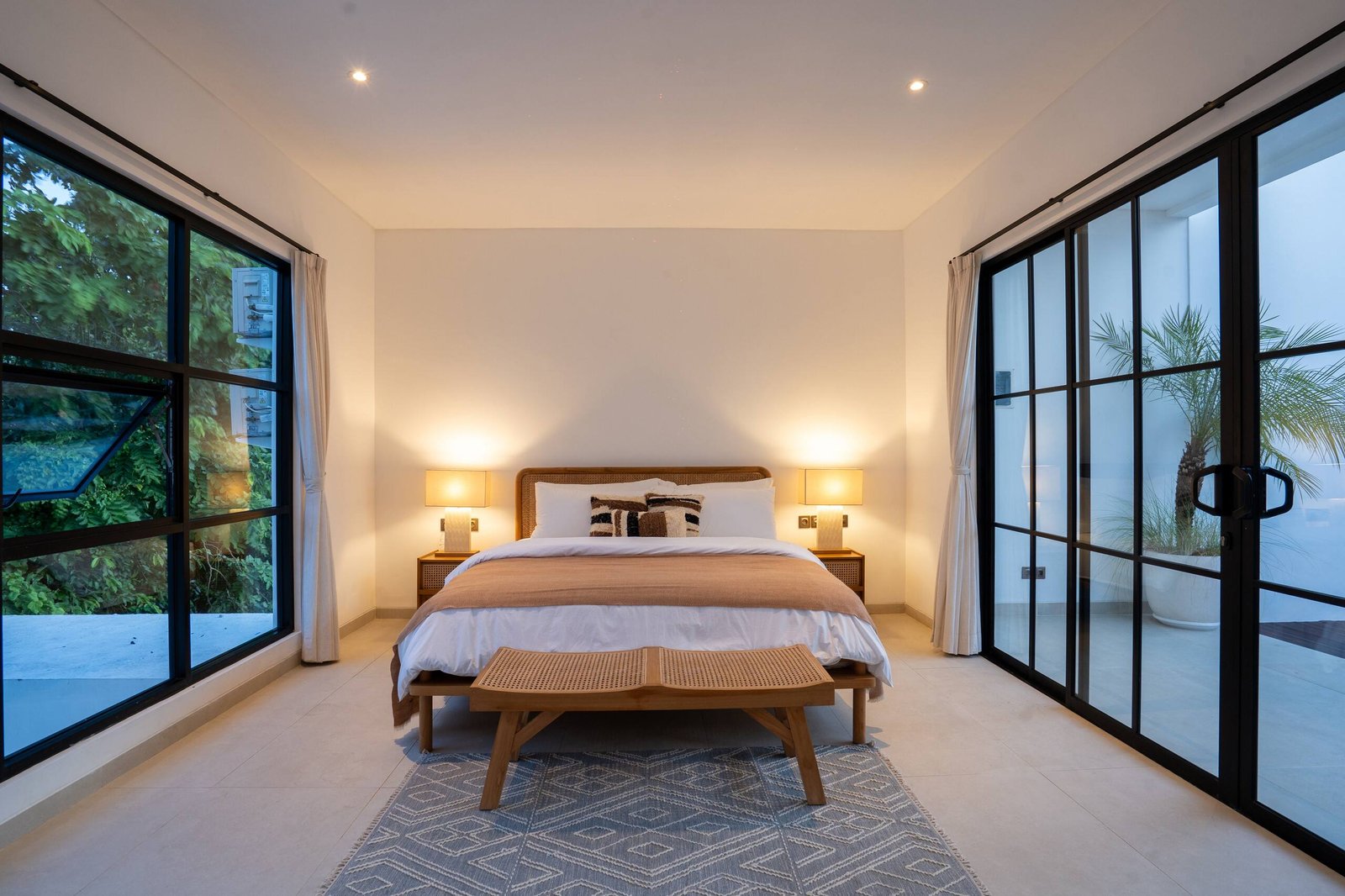 Villa Leva | Luxury Tropical 3BR Jimbaran — photo 2