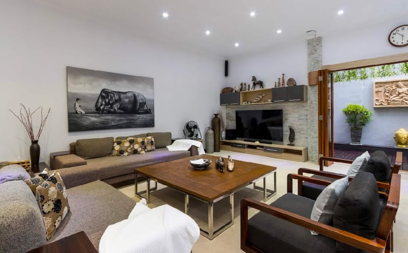Villa Raffaela Legian-Stunning 5 star 4 Bed & Bath 8