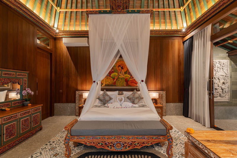 Luxury 1-BR Romantic Balinese Private Villa Ubud 25