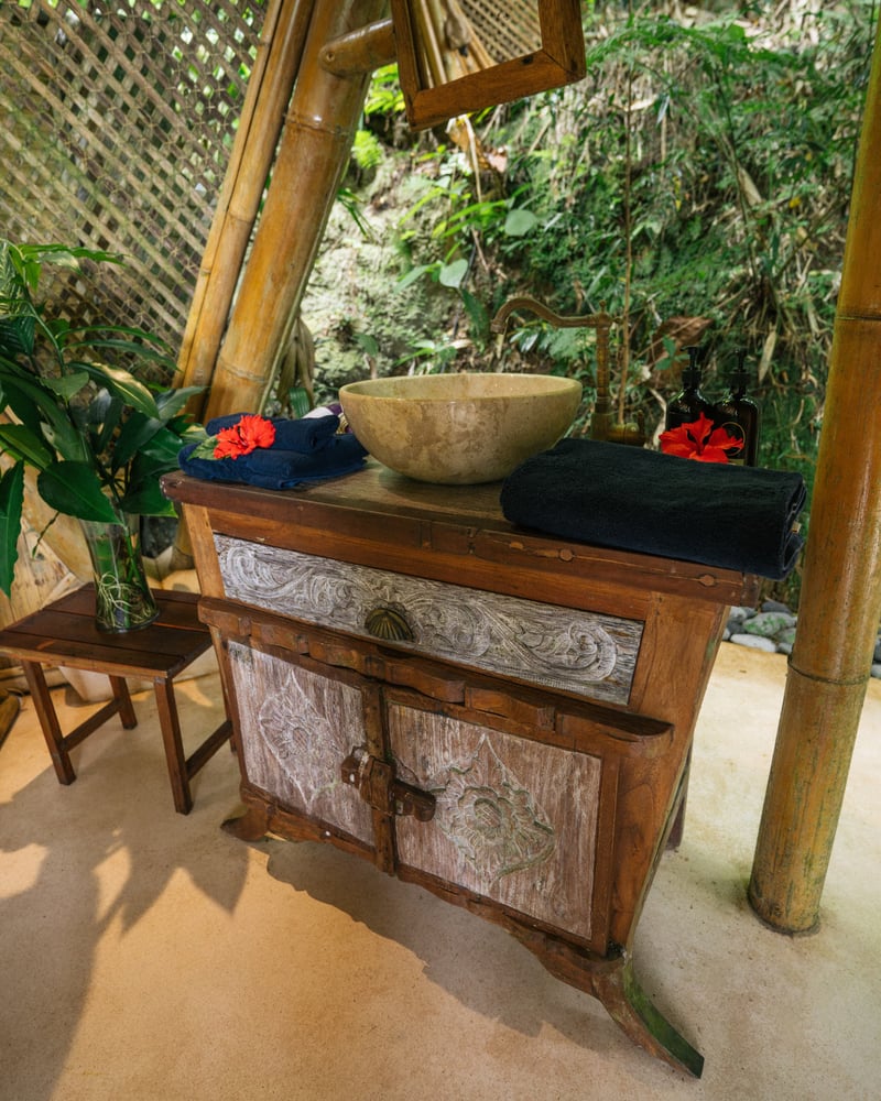 Beautiful Bamboo Treehouse with Waterfall & Pool 20