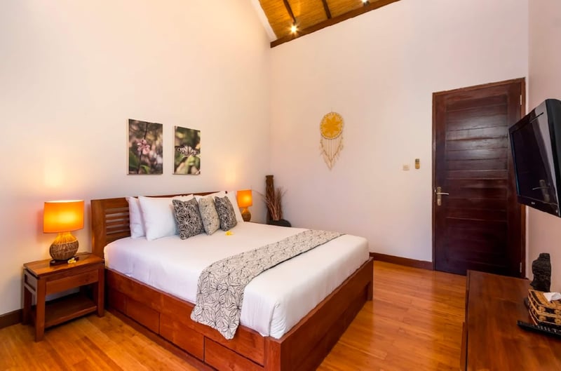 Villa Raffaela Legian-Stunning 5 star 4 Bed & Bath 25