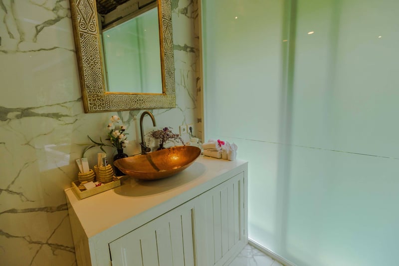Glass Pool River/Jungle Villa @ VillaCellaBella 10