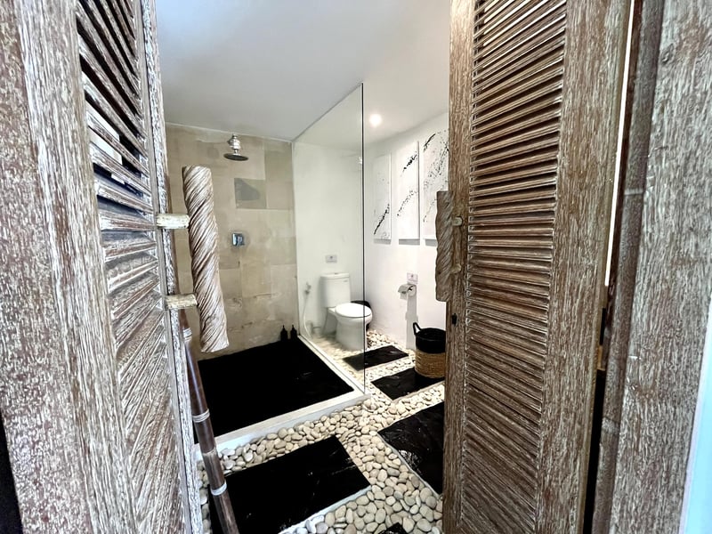 Huge 20m Private Pool / Balinese Style Villa 28
