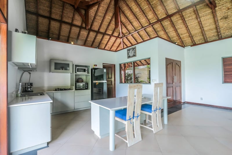 Spacious 3 Bedroom 
Villa Maya Aseman Bagus 25