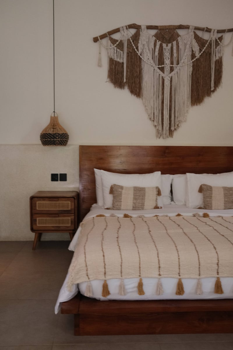 Romansa villa, a calm and tropical pool villa 17