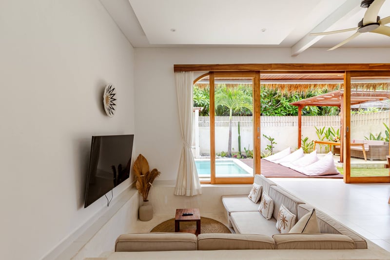 Chic 3BR Pool Villa • Canggu • Walk to Reload Gym 11