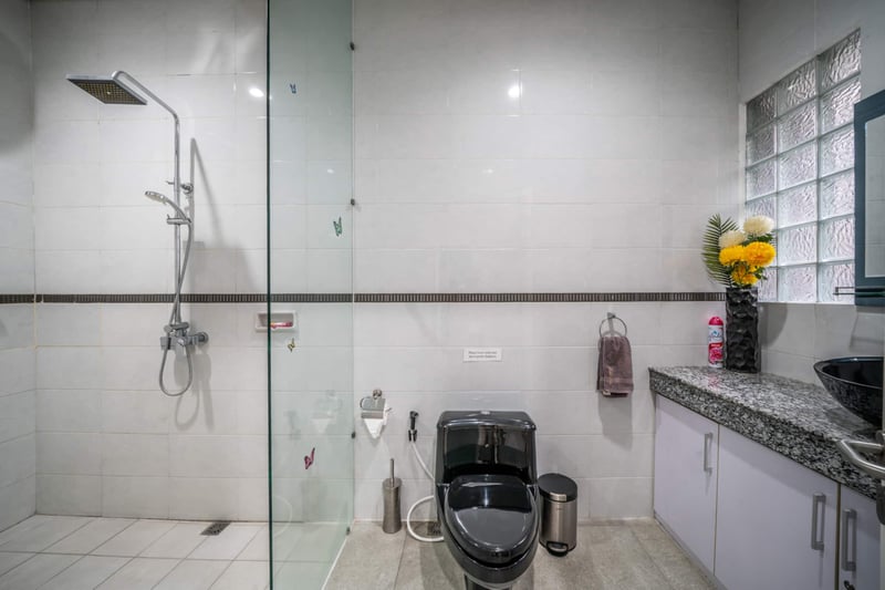 3 Bedroom Private Pool Villa in Kuta! 24