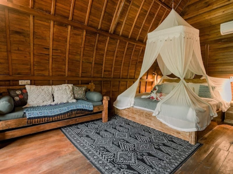 Pabuan Villa, private, bergaya etnik dan romantis — photo 4