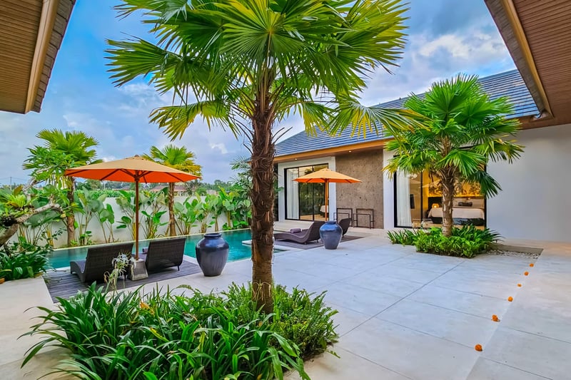 Lavatera Villa 27