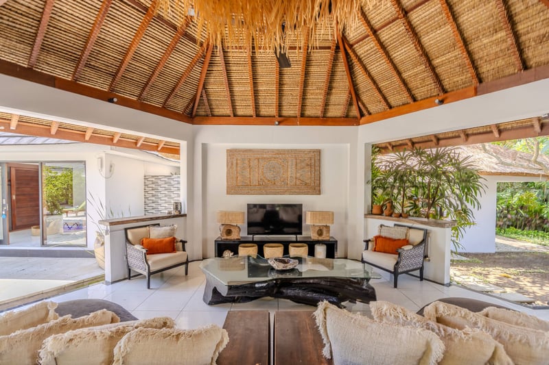 XL Tropical Estate • 4BR • Quiet • Next to POI — photo 4