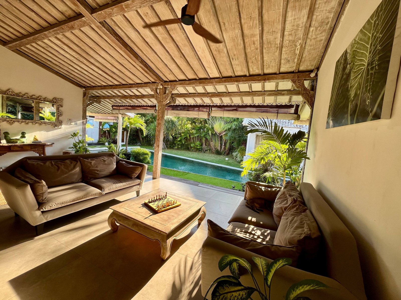 Huge 20m Private Pool / Balinese Style Villa — photo 2