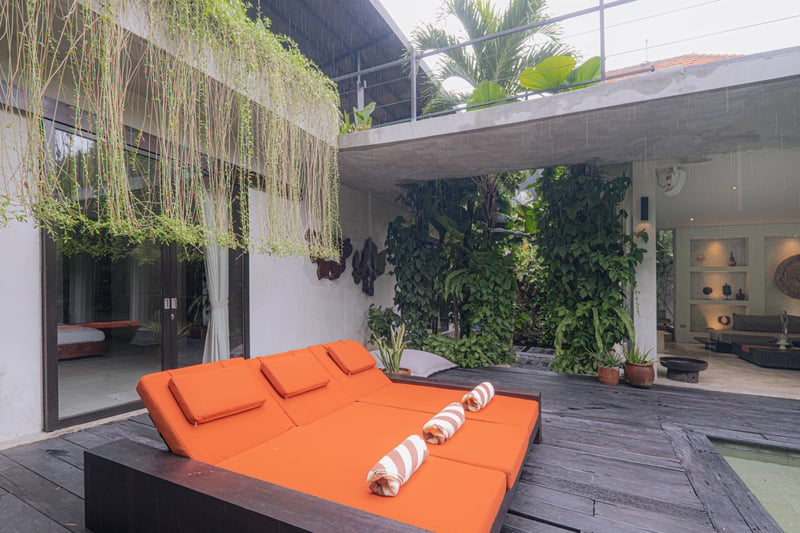 Villa Saba 10 15