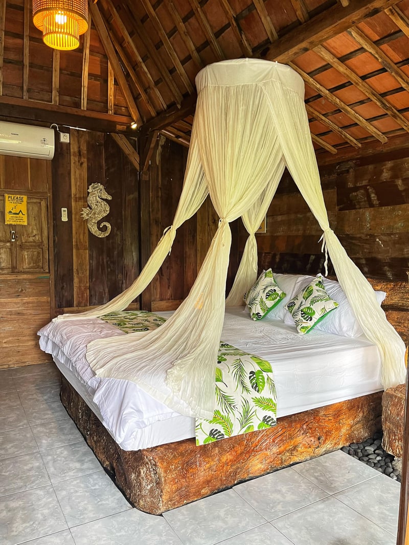 private jungle cabin + private poll + jungle view 12