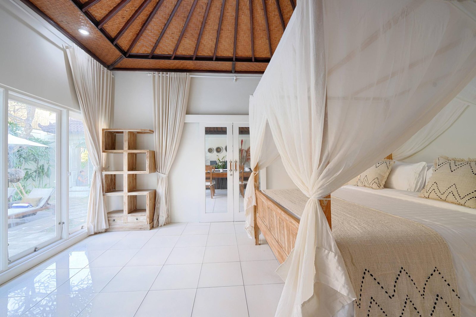 Charming 3 Bedroom Private Pool Villa in Seminyak — photo 2