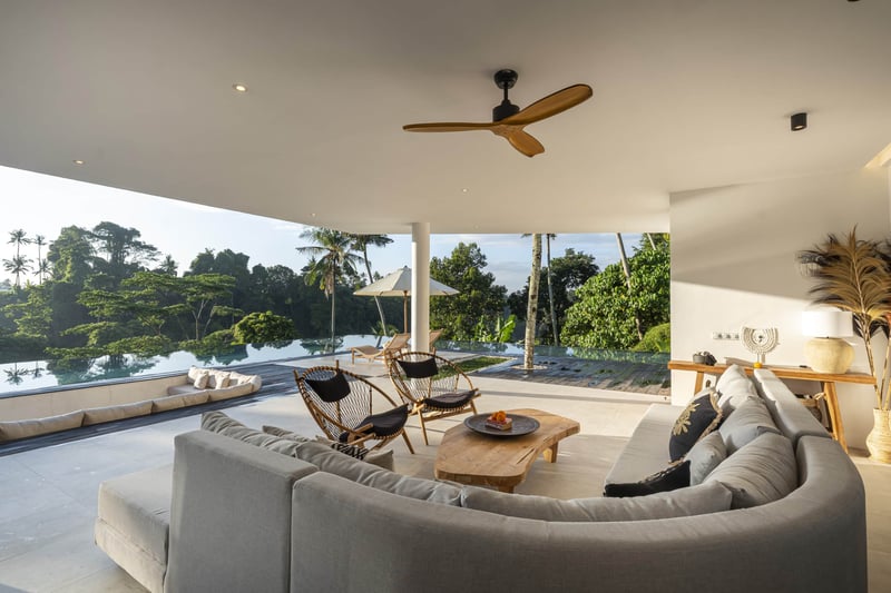 Supreme Villa 4BR Ubud Epic Pool Sunrise Canyon 10