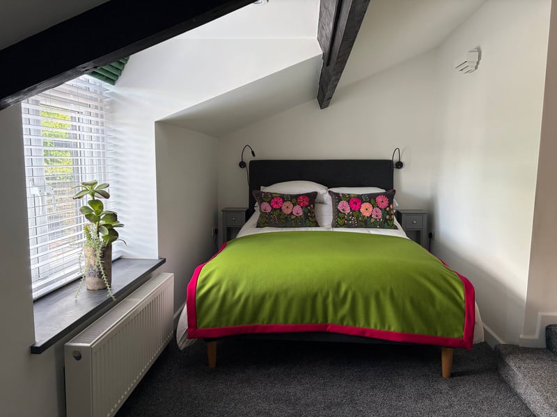 10 Crickhowell Cottages, Town Centre Location 40