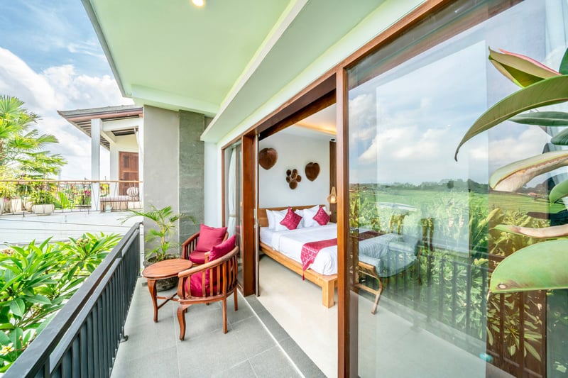Villa Chelsea - Canggu Lux Pool Villa & Rice Views 9