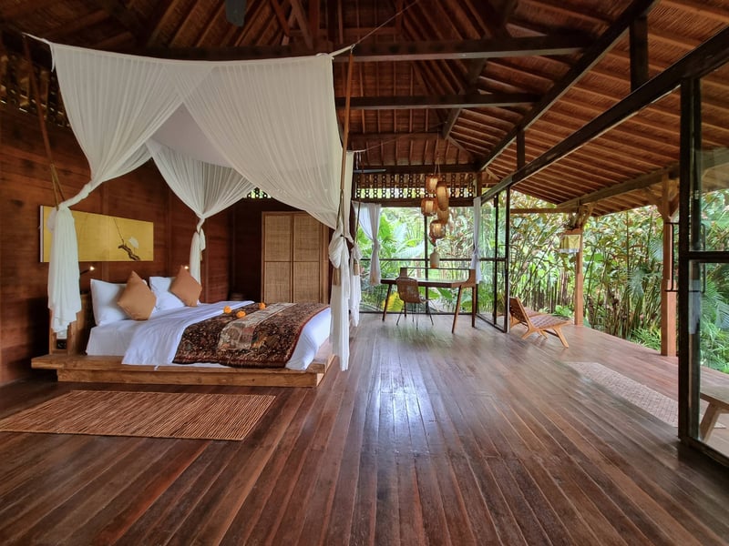 Mahadevi 3- Serviced Jungle Joglo near Ubud + Pool — photo 5