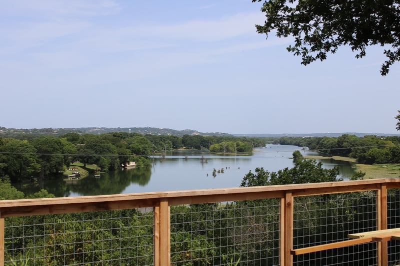 Guadalupe Bluff Farmhouse — photo 2