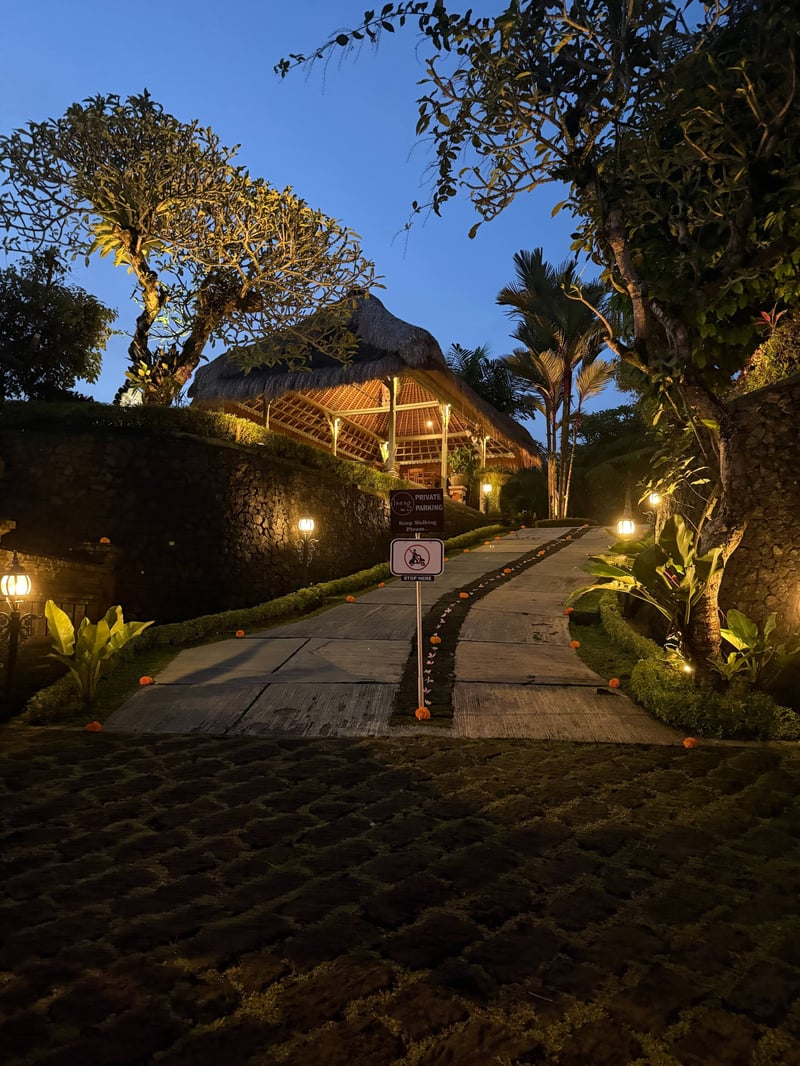 Romantic Ubud Getaway | 1BR Pool & Rice Field View 7
