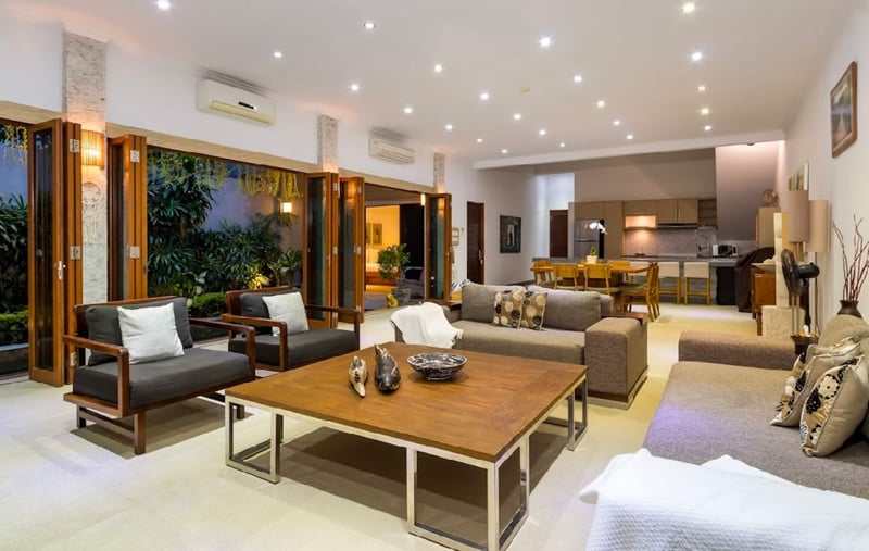 Villa Raffaela Legian-Stunning 5 star 4 Bed & Bath 10