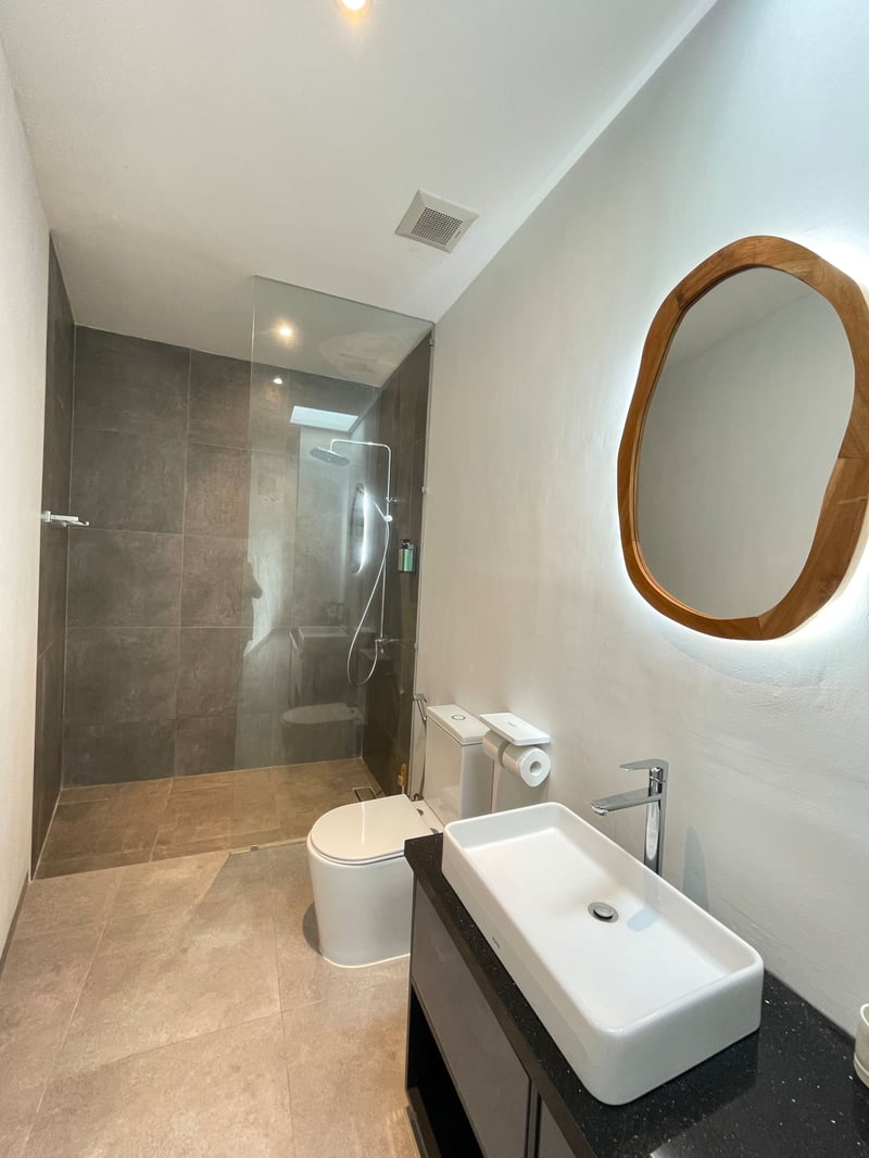 Sunflower Bali Villa 3BR Legian Double Six Beach 27