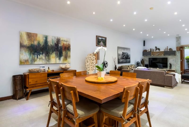 Villa Raffaela Legian-Stunning 5 star 4 Bed & Bath 11