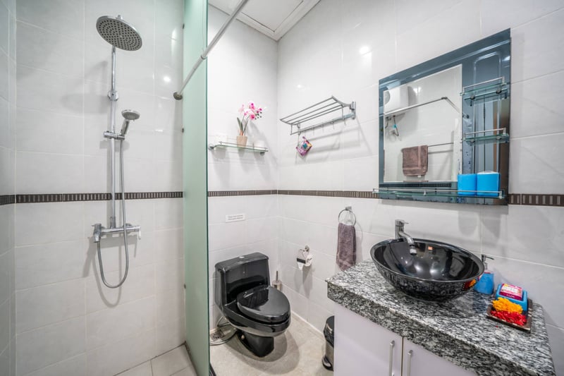 3 Bedroom Private Pool Villa in Kuta! 8