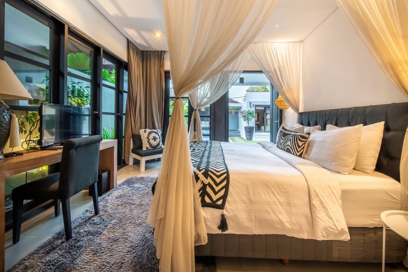 Lotus Luxury Villa Four Bedroom with Pool 11