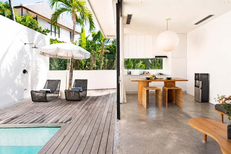 Minimalist Villa Berawa Canggu With Ricefield View — photo 5
