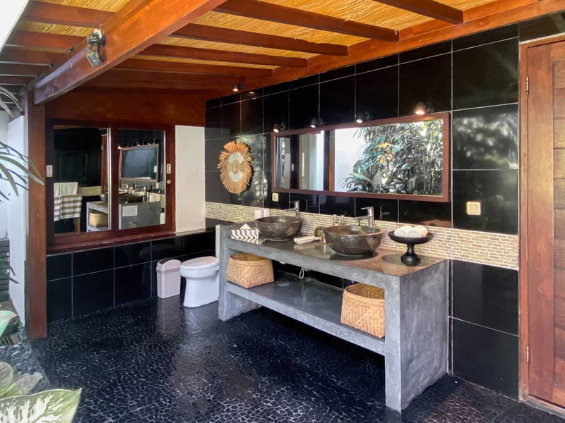 XL Tropical Estate • 4BR • Quiet • Next to POI 30