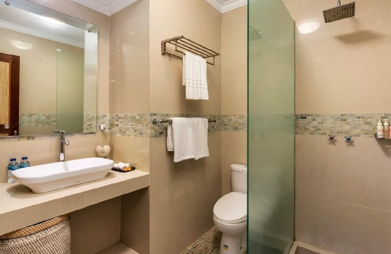 Villa Raffaela Legian-Stunning 5 star 4 Bed & Bath 19