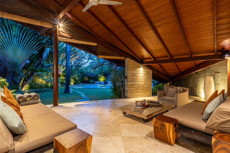 4BR Private Pool The Layar Designer Villas & Spa 14