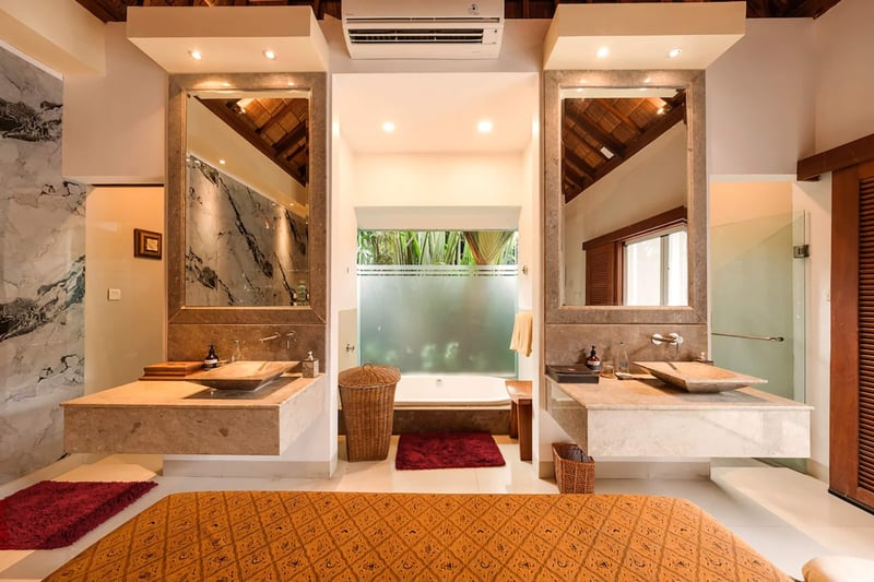 Ultra Deluxe Spa Villa, 5 min Beach, Seminyak 34