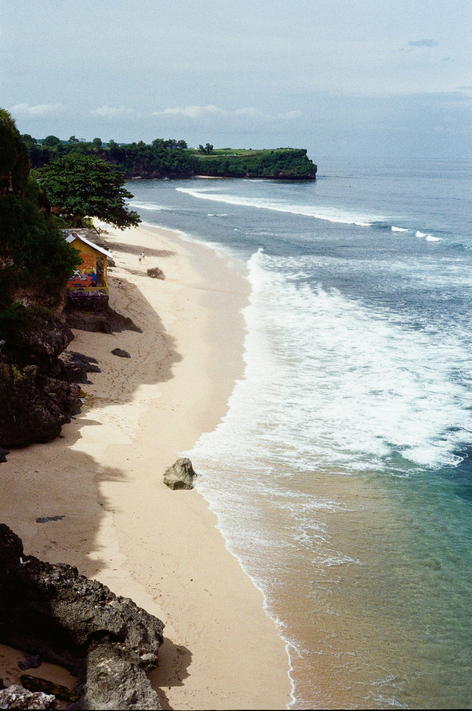Bellana Villa: 2BR Beachside Escape in Balangan — photo 2
