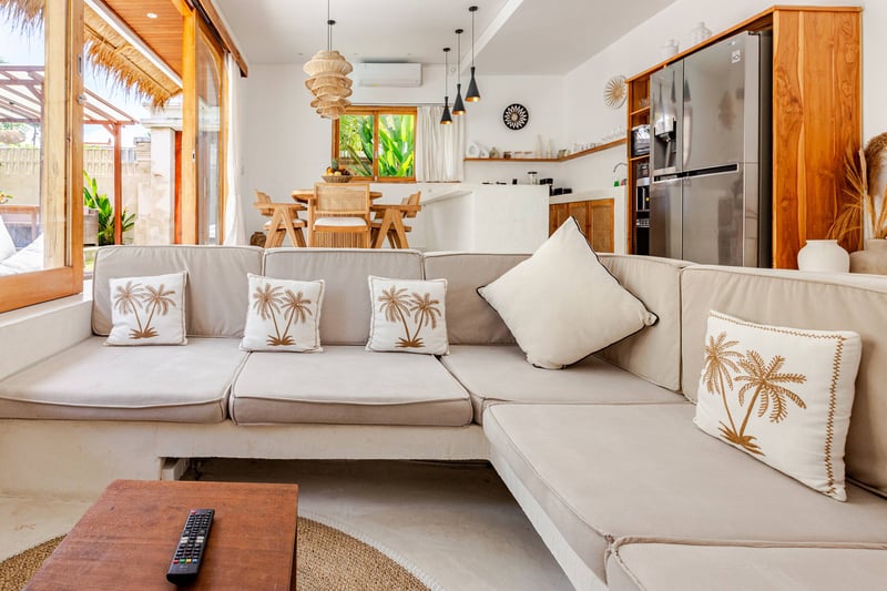 Chic 3BR Pool Villa • Canggu • Walk to Reload Gym 12