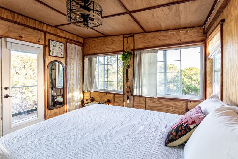 Hill Country Nature Retreat — The Treehouse — photo 3
