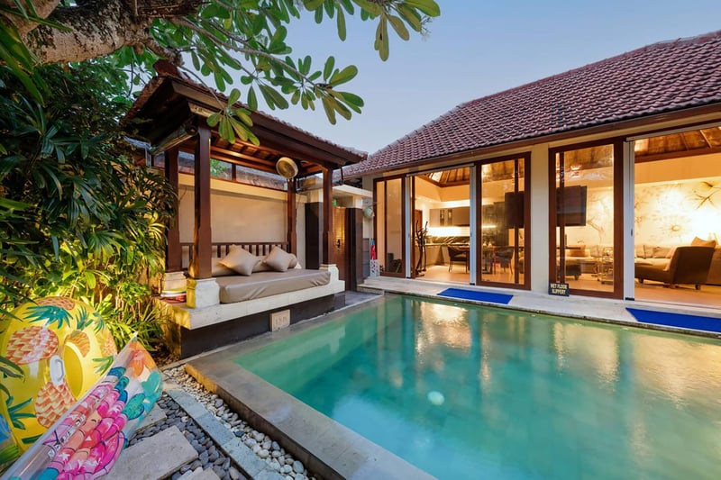 Ultra Deluxe Spa Villa, 5 min Beach, Seminyak 1