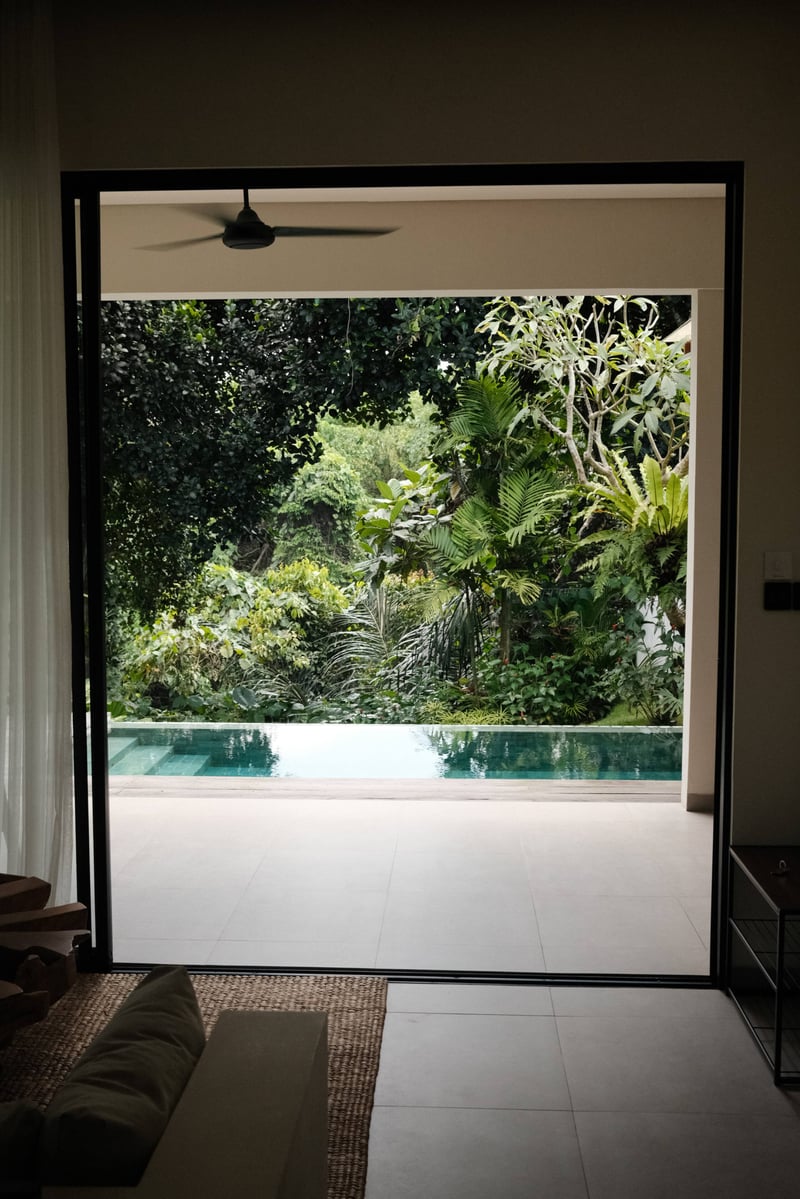 Romansa villa, a calm and tropical pool villa 29