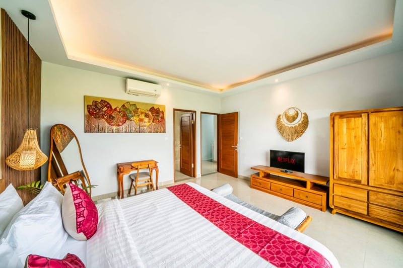 Villa Chelsea - Canggu Lux Pool Villa & Rice Views 33